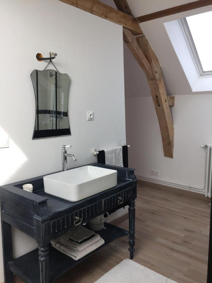 2 Descartes Bed & Breakfast La Fleche Exterior photo